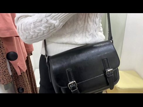 ❤️ Javna masturbacija mlade kurbe FeralBerry z dildom v garderobi ❤️❌ Anal video na sl.porn33.top